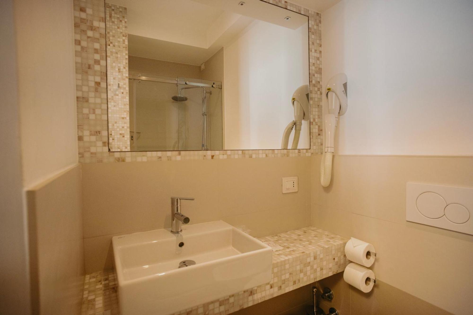 Hotel Baia Marina 3*