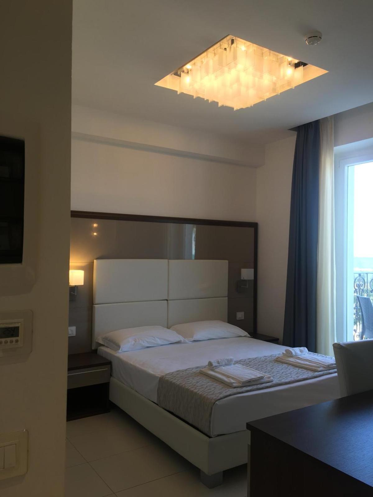 Hotel Baia Marina 3*